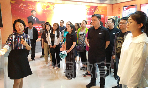 1562298789677405.jpg mmexport1558694589064.jpg