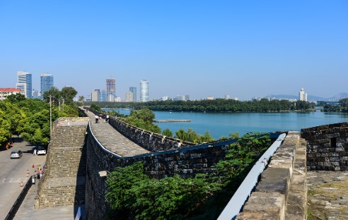 南京古城墙.jpg