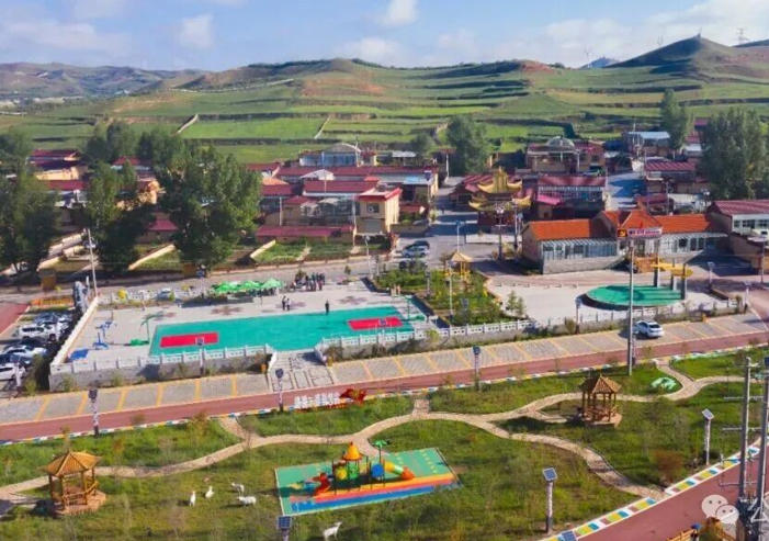 加拉尕玛村.jpg
